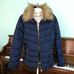 Zip up jacket with faux fur